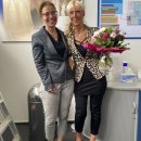 Verabschiedung nach 49 Jahren (Gesellschafterin Ann Dwornik links u. Monika Lüttgens)